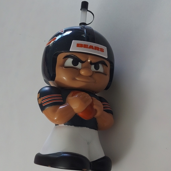 Other - Chicago Bears Big Sip 3D Water Bottle